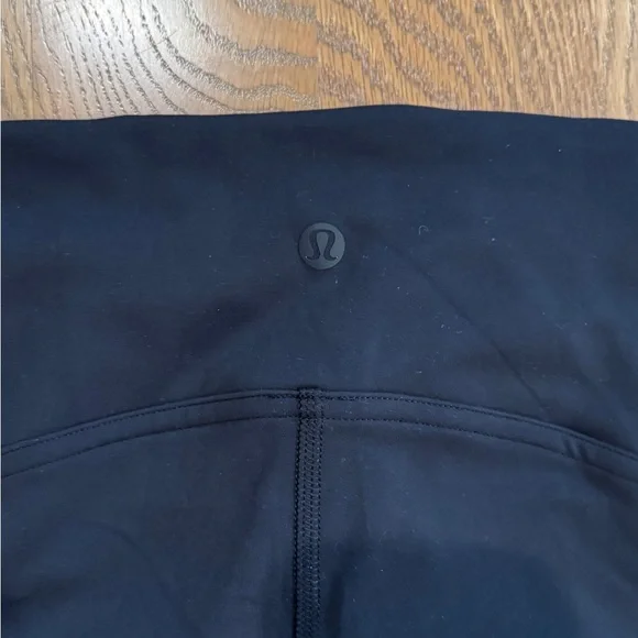 Lululemon InStill HR Tight 25” - size 20 - Picture 5 of 5